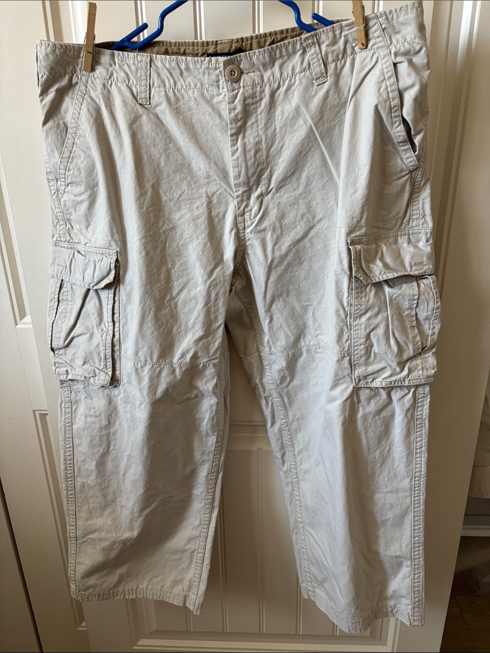 Faded Glory Light Cream Cargo Pants